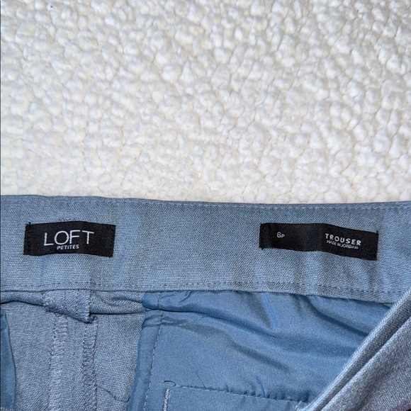 EUC LOFT Trouser Pants. Size 6P - Picture 12 of 16